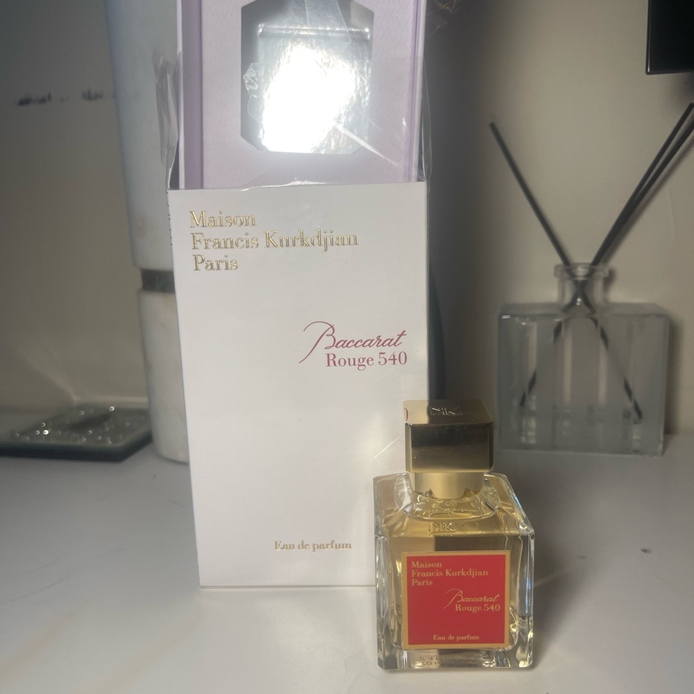 Maison Francis Kurkdjian Baccarat Rouge 540 Eau de Parfum - Picture 2 of 3